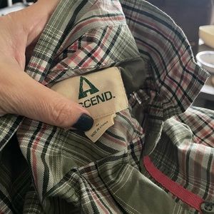 Ascend Button Up Shirt Long Sleeve Plaid Outdoor Size Medium